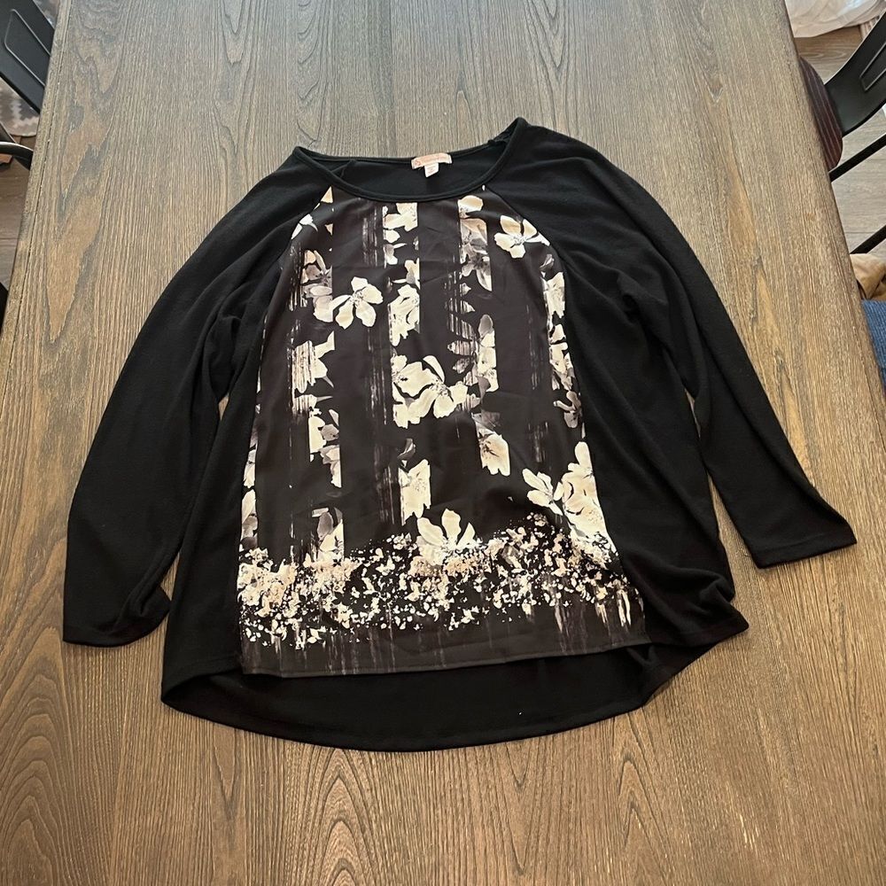 CB Black White Abstract Floral Print Long Sleeve Blouse Size 1X
